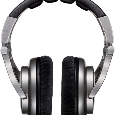 Shure SRH940 Professional Studio Headphones with Tight Bass and Noise Isolation